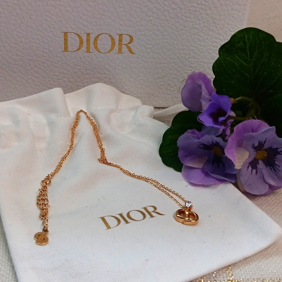 Christian Dior ✨️Cat Eye Gemstone Pendant 1990s Vintage Gold Plated Necklace - Picture 7 of 13